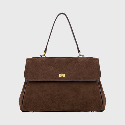 Ciara Essential