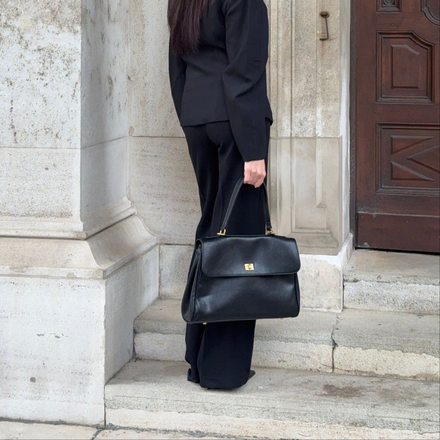 Ciara Essential